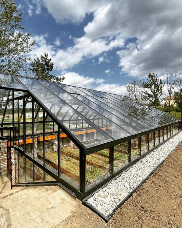 Istvan Parkhotel Es Gasztrofarm Sormás Exterior foto